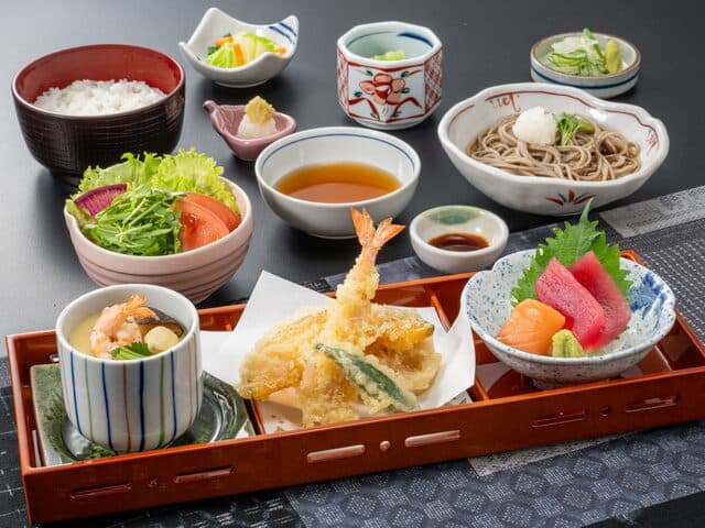 Set nhiều món Tsumugi — サガミ 御殿場店